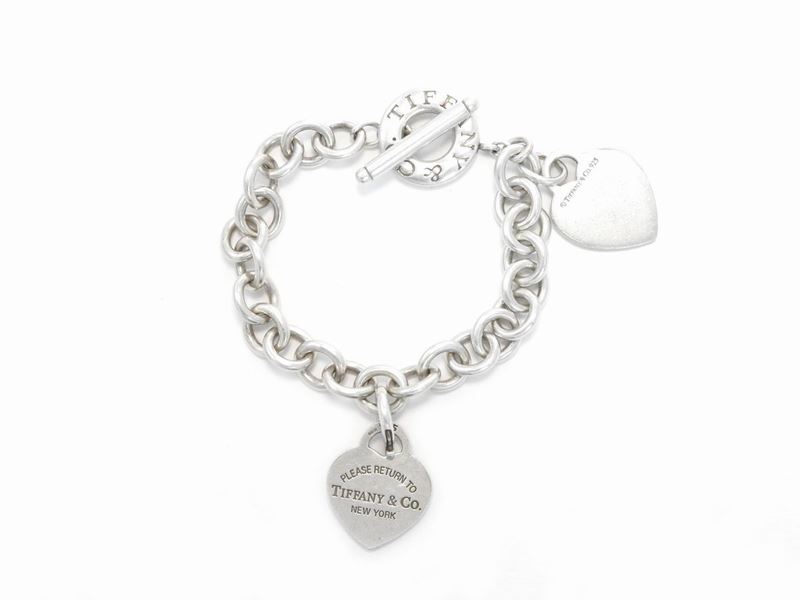 Bracciale con Due Pendenti Tiffany & Co in Argento 925/1000