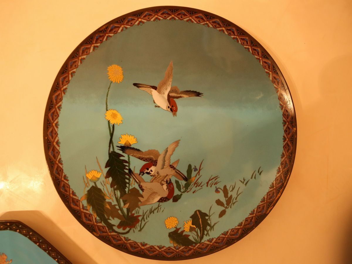 Due Piatti in Metallo Cloisonnè
