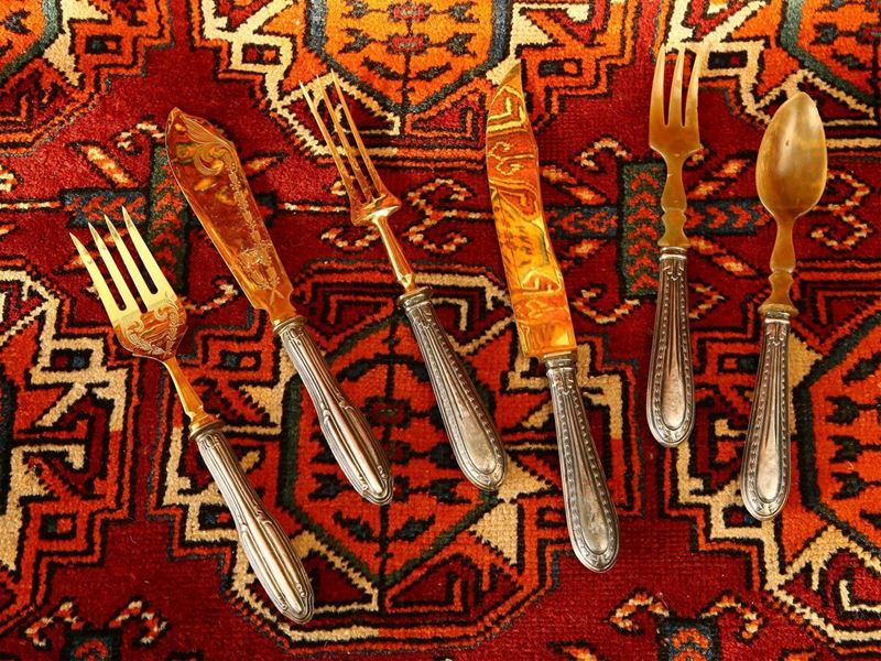 Serie di Posate a Servire D'epoca con Manici Rivestiti in Argento