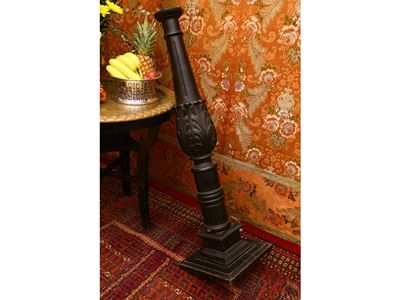 Colonna Portavasi in Legno Ebanizzato