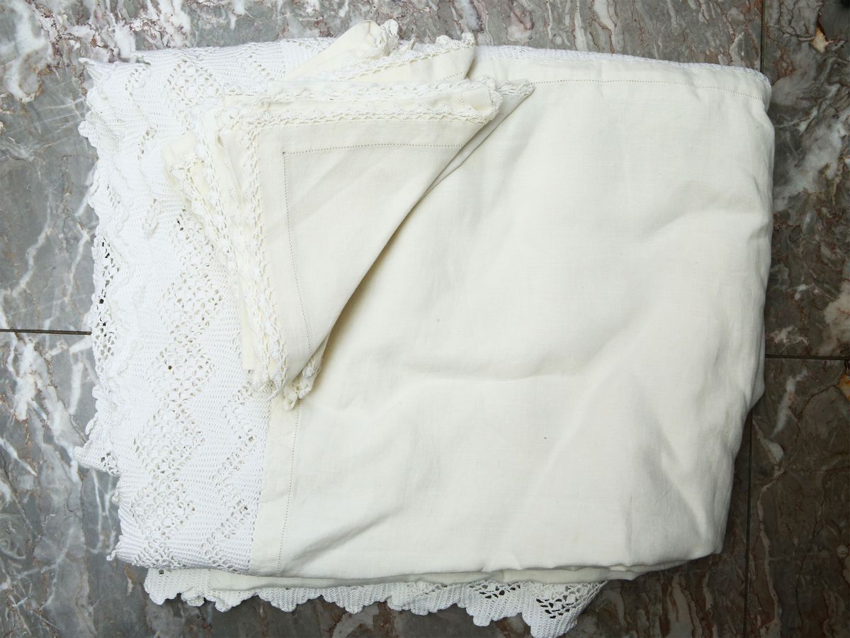 Tovaglia in Lino Avorio e Cotone Bianco