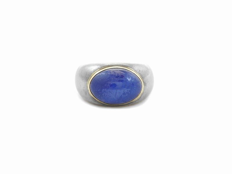 Anello a Fascia in Oro Giallo e Acciaio con Zaffiro Stellato
