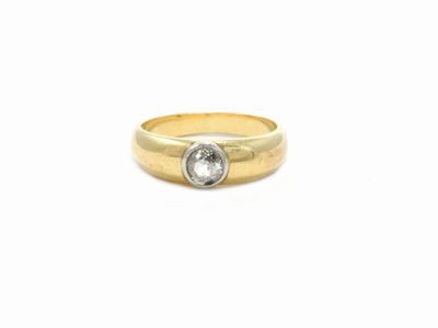 Anello Solitario in Oro Bianco e Giallo con Diamante