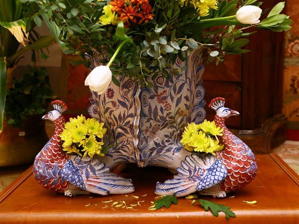 Grande fioriera centrotavola in ceramica policroma, Saint Clément