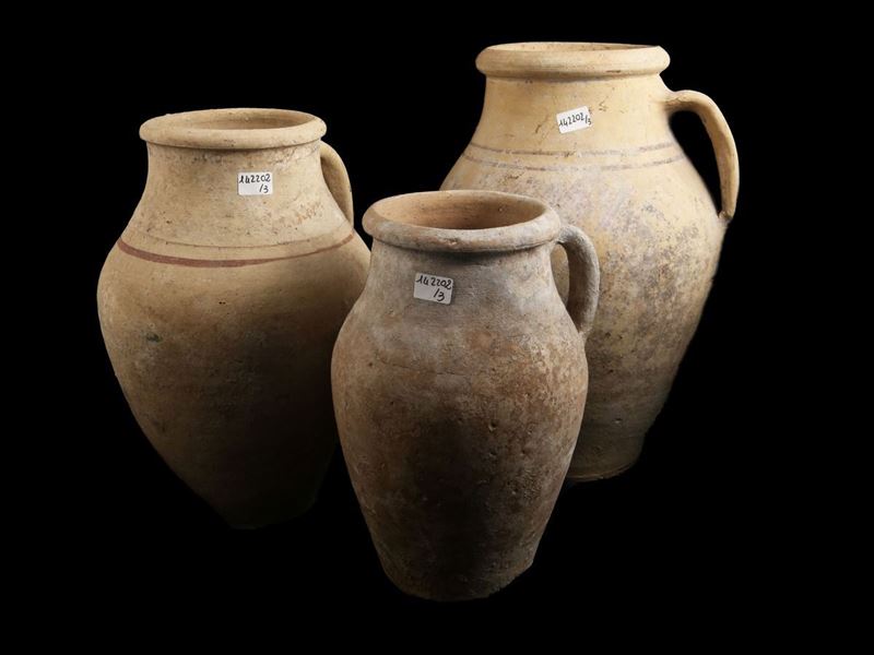 Tre Anfore in Terracotta
