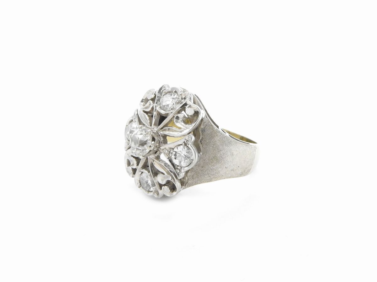 Anello a Fascia in Oro Bianco con Diamanti