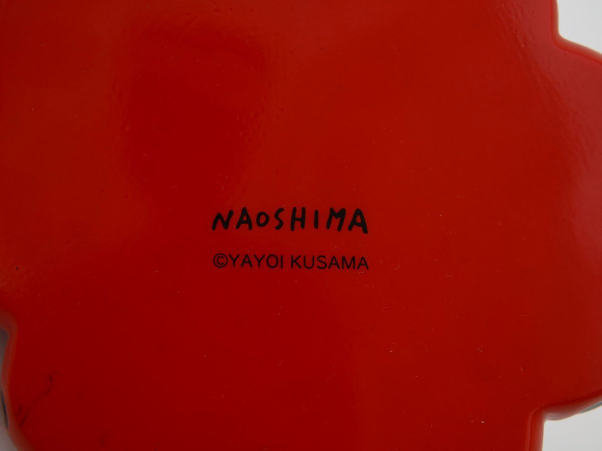 Yayoi Kusama - Pumpkin Naoshima (black/red)