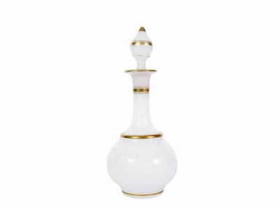 Piccola Bottiglia in Opaline Bianca Lumeggiata in Oro