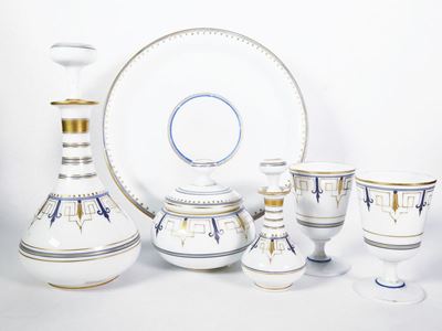 Set da Notte in Opaline Bianca e Azzurra Lumeggiato in Oro