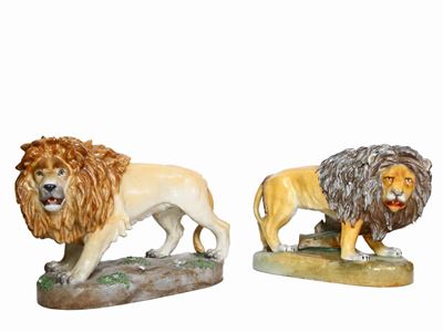 Coppia di Leoni in Porcellana Policroma, Meissen