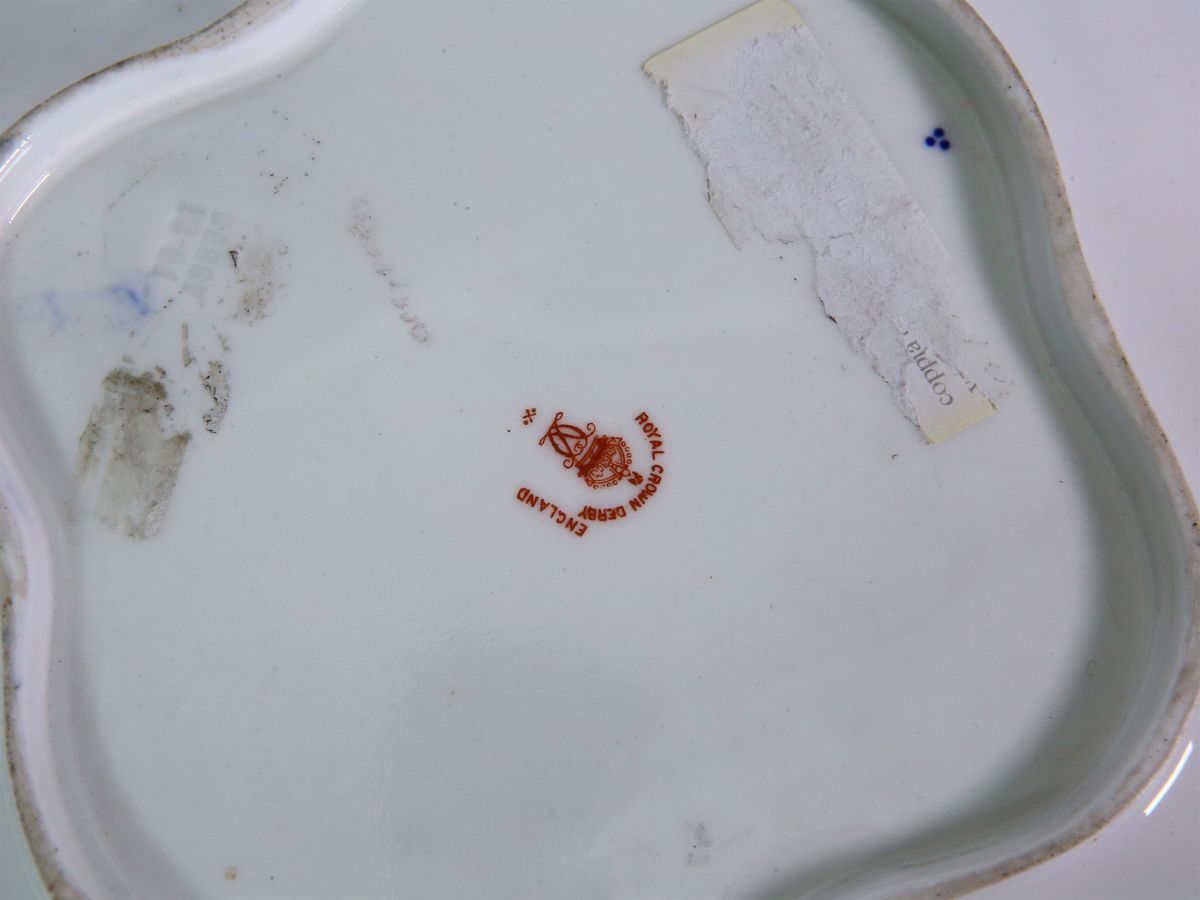 Due Vassoietti in Porcellana Policroma, Royal Crown Derby