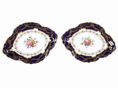 Due Vassoietti in Porcellana Policroma, Royal Crown Derby