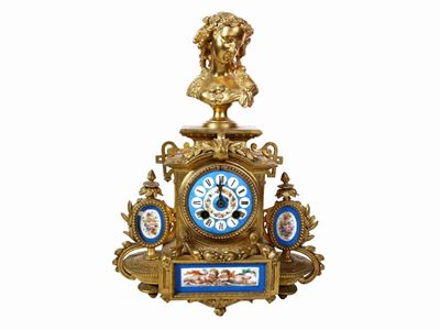 Orologio da Tavolo in Bronzo Dorato e Porcellana Policroma