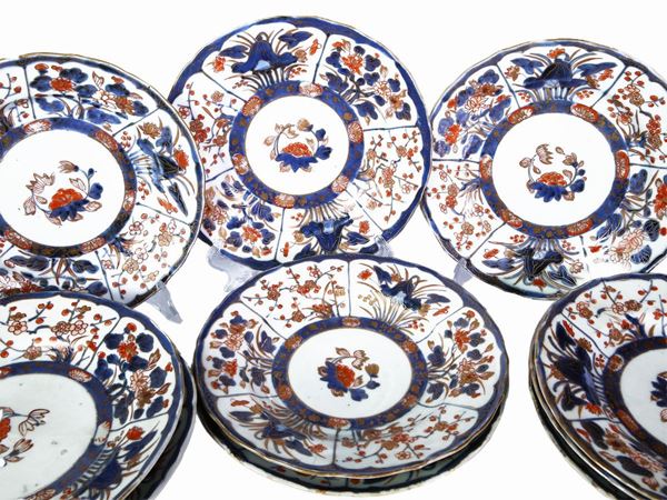 Series of eleven Imari porcelain plates