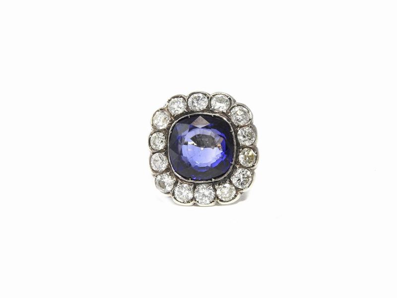 Anello in Oro Giallo e Argento con Diamanti e Zaffiro Sintetico