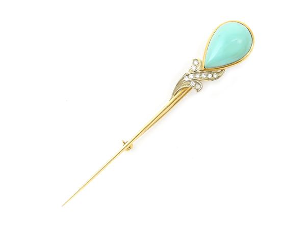 White and yellow gold long brooch with diamonds and turquoise