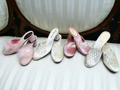 Lotto di Pantofole in Velluto Rosa e Bianco