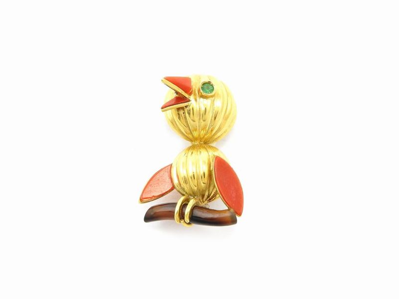 Spilla Animalier in Oro Giallo con Smeraldo Coralli Rosso Arancio e Agata