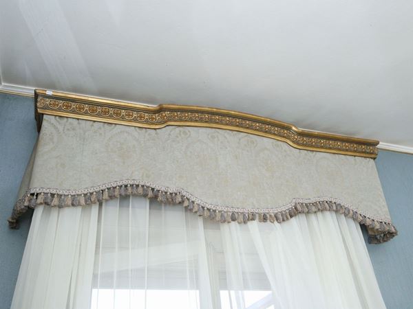 Pair of curtains and accessories