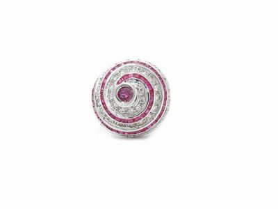 Anello in Oro Bianco con Diamanti e Rubini