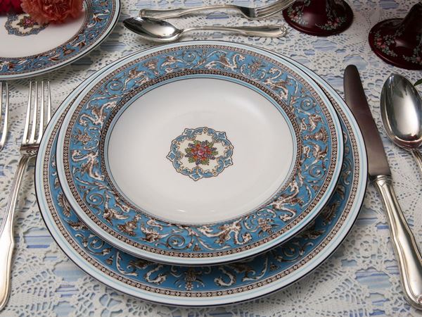 Florentine porcelain plate service, Wegwood