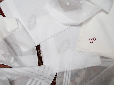 Assortimento di Raffinati Fazzoletti in Batista di Lino