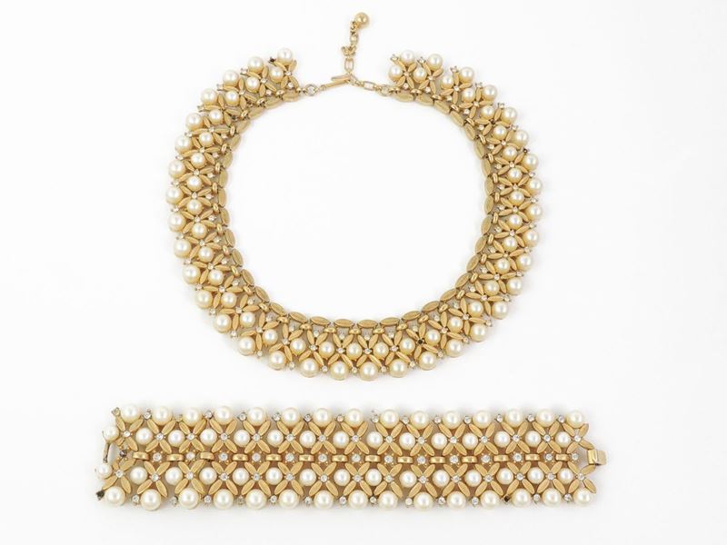 Demi Parure in Metallo Dorato, Trifari