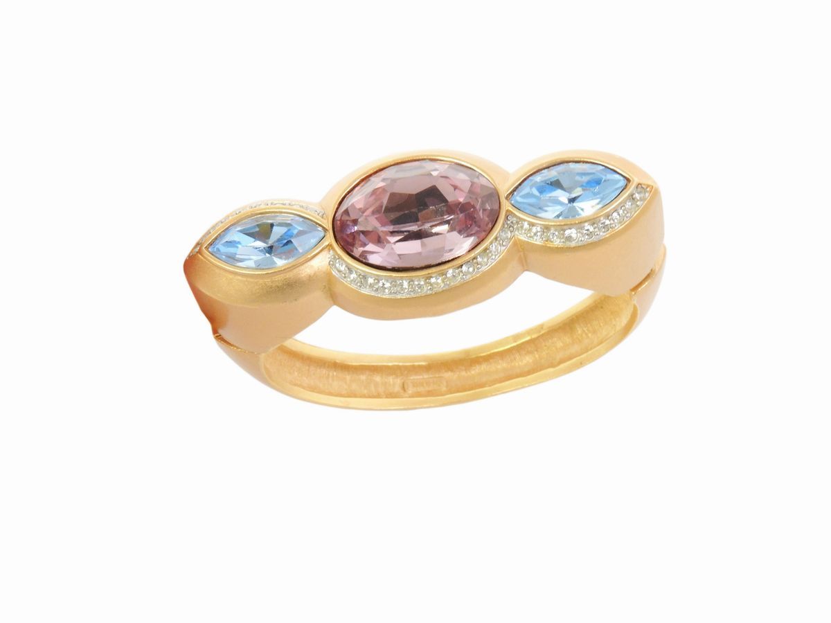 Bracciale Rigido in Metallo Dorato, Strass e Cristalli, Monet