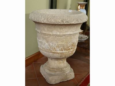 Vaso in Pietra Serena