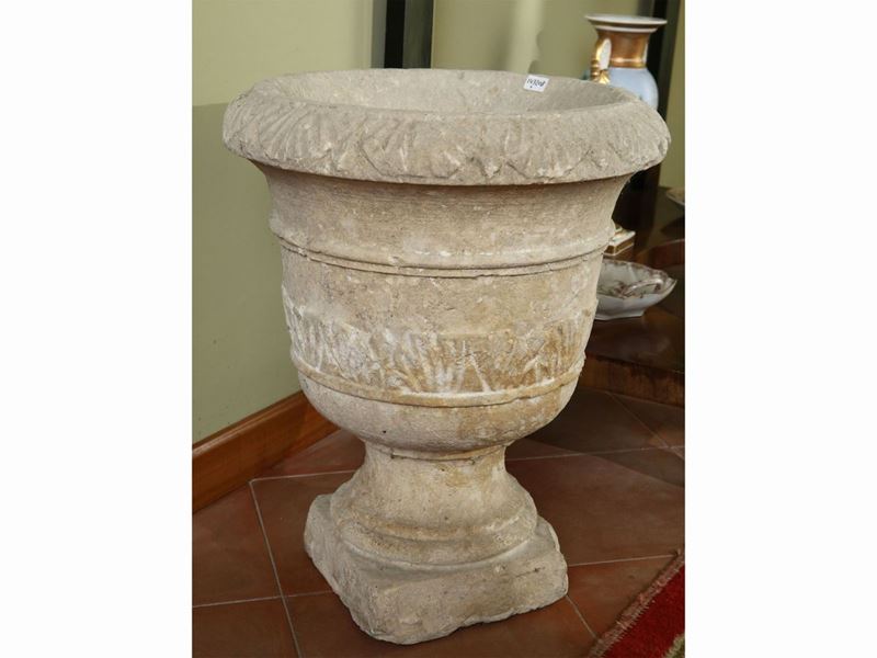 Vaso in Pietra Serena