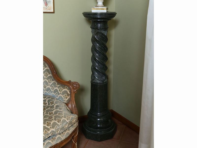 Colonna in Marmo Verde di Prato