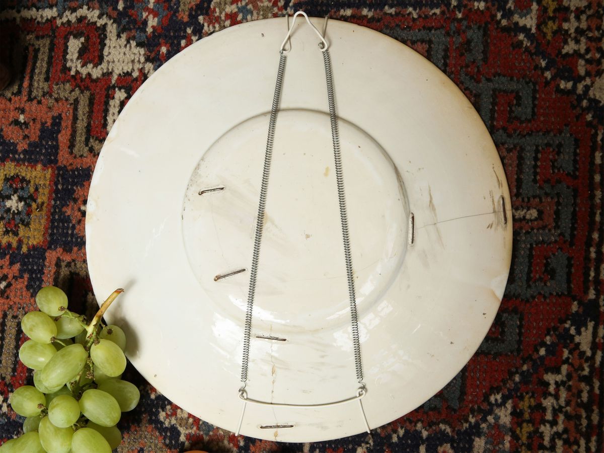 Coppia di Piatti da Parata in Maiolica
