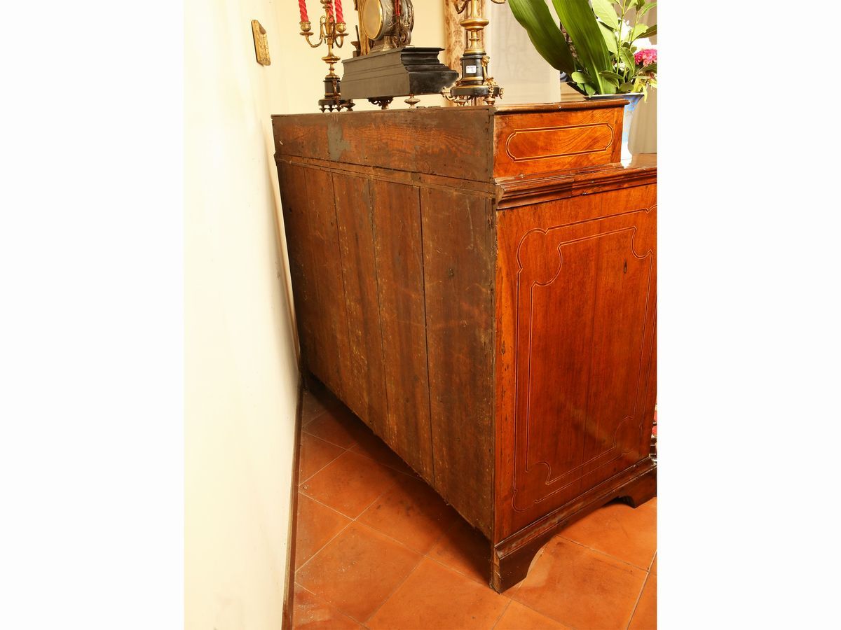 Cassettone con Alzata in Noce