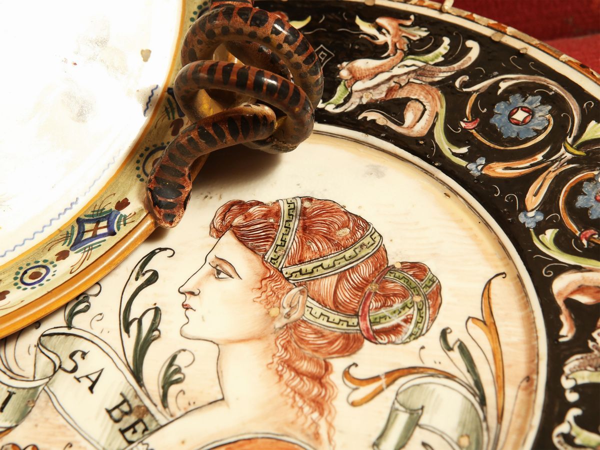Due Piatti in Terracotta Invetriata, Fanciullacci e la Fratteggiana