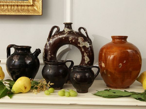 Lot of popular earthenware items  (early 20th century)  - Auction Furniture and paintings from ancient palace in the Marche - Maison Bibelot - Casa d'Aste Firenze - Milano