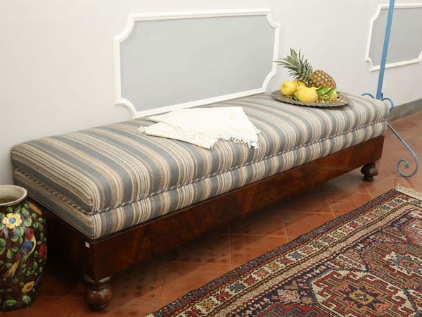 Bench sofa veneered in walnut feather  (first half of the 19th century)  - Auction Furniture and paintings from ancient palace in the Marche - Maison Bibelot - Casa d'Aste Firenze - Milano