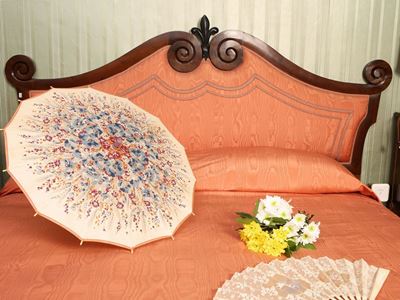 Letto Matrimoniale in Noce