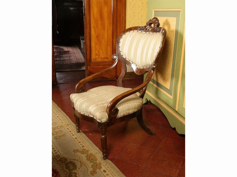 Poltrona in Noce e Piuma di Noce