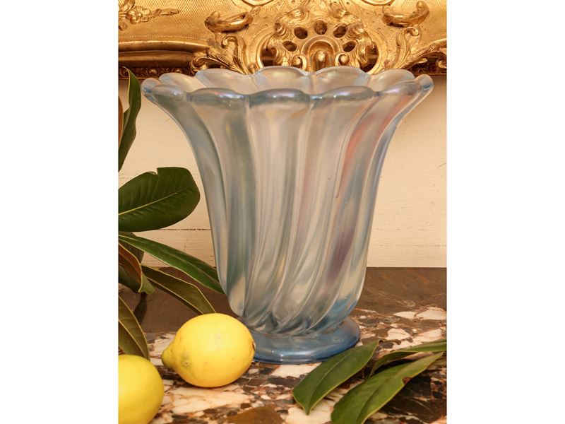 Vaso in Vetro Celeste Opalescente