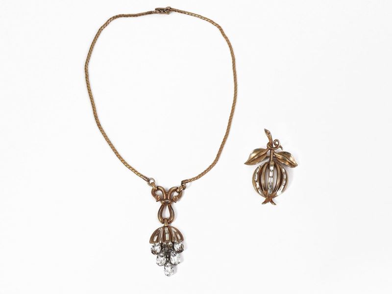 Parure in Metallo Dorato e Cristalli, Trifari