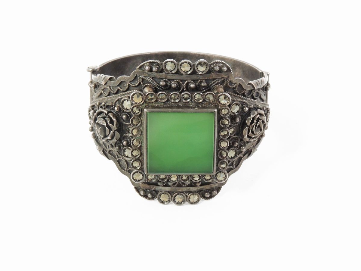 Bracciale Rigido in Argento Brunito, Strass di Marcassite e Vetro Verde
