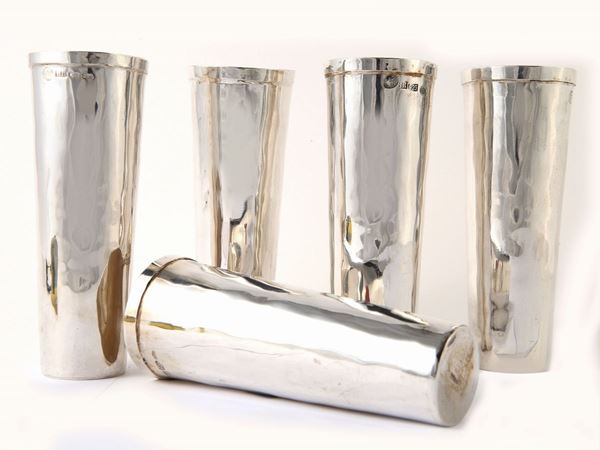 Serie di cinque bicchieri in argento, Brandimarte  - Asta Arredi e dipinti da un antico palazzo marchigiano - Maison Bibelot - Casa d'Aste Firenze - Milano
