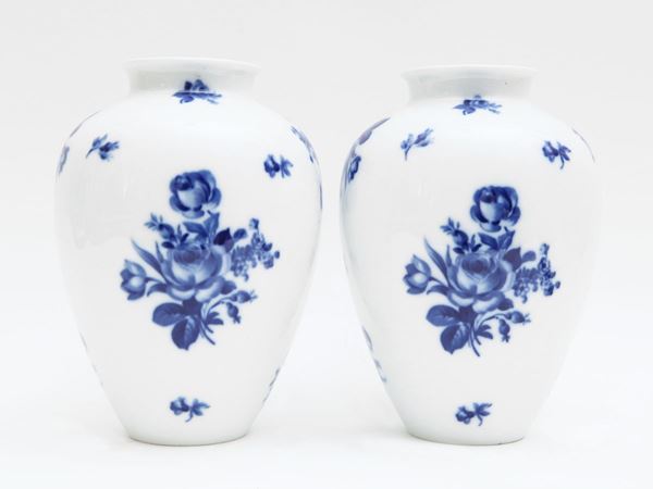 Coppia di vasi in porcellana, Heinrich