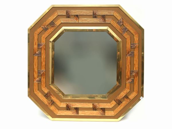 Modern mirror in brass and wicker