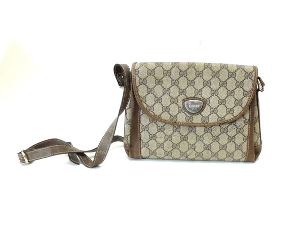 Gucci Shoulder Bags & Messenger Bags for Sale at Auction