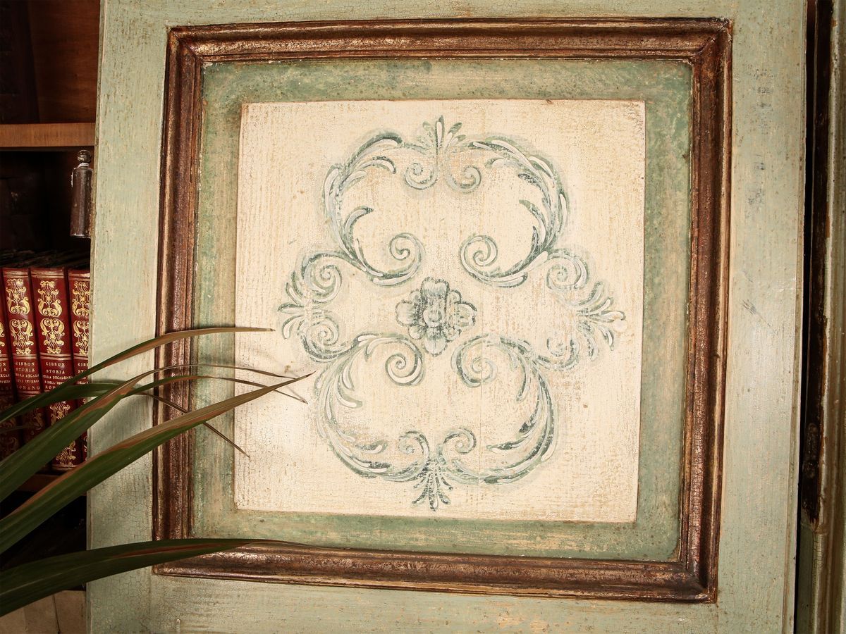 Porta D'epoca a Due Ante in Legno Laccato