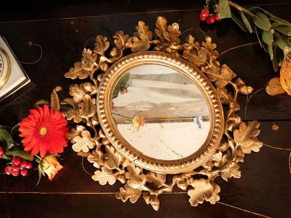 Piccola specchiera ovale  (metà del XIX secolo)  - Asta L'arte di arredare - Maison Bibelot - Casa d'Aste Firenze - Milano