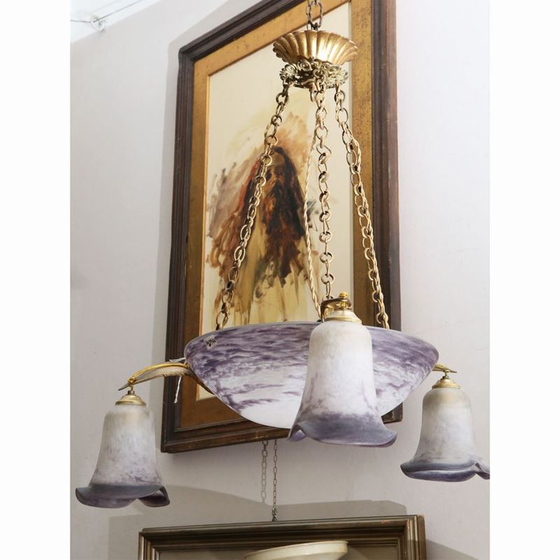 Lampadario in Vetro Satinato nei Toni del Viola