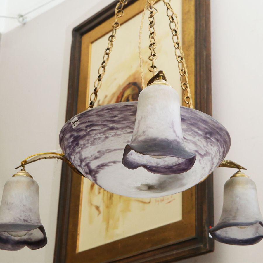 Lampadario in Vetro Satinato nei Toni del Viola