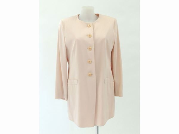 Lotto di abbigliamento, Escada